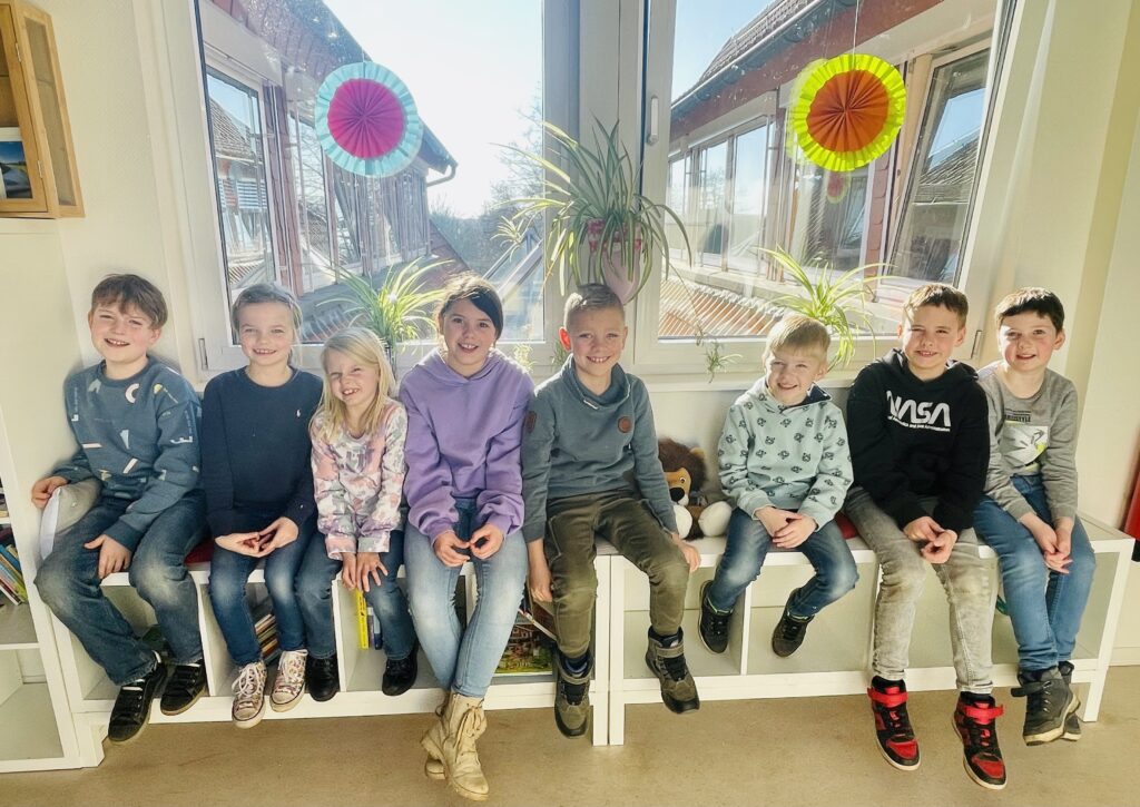 Die neue Schülervertretung der Grundschule Wachtum Die neue Schülervertretung der Grundschule Wachtum